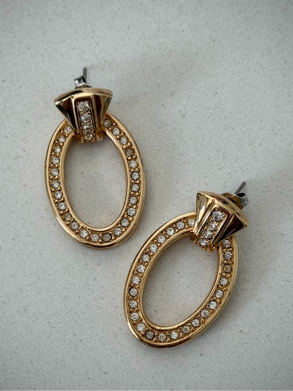 Swarovski vintage swan signed Oval door knocker gold tone post earrings